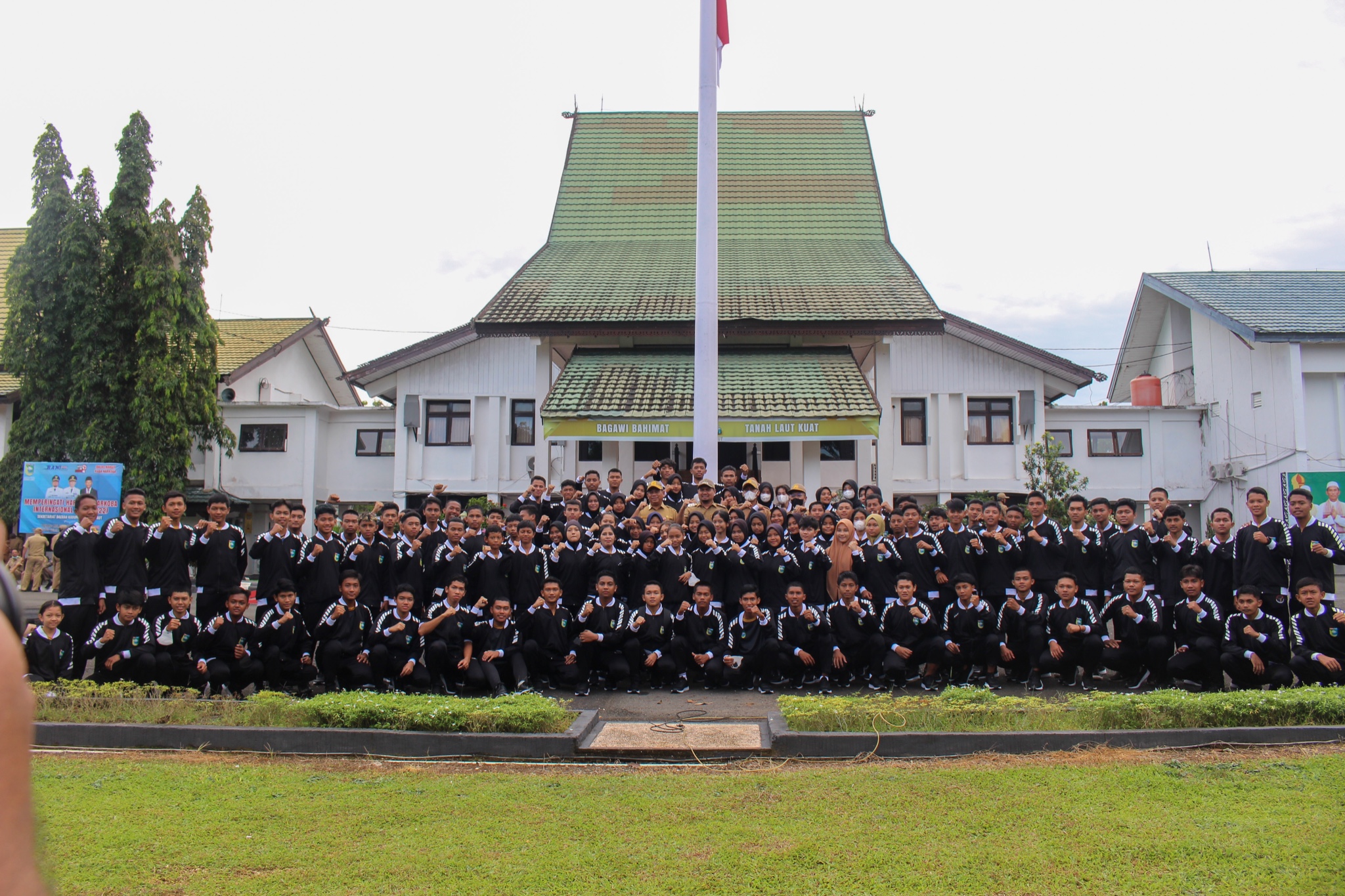 Pelepasan kontingen POPDA 2022